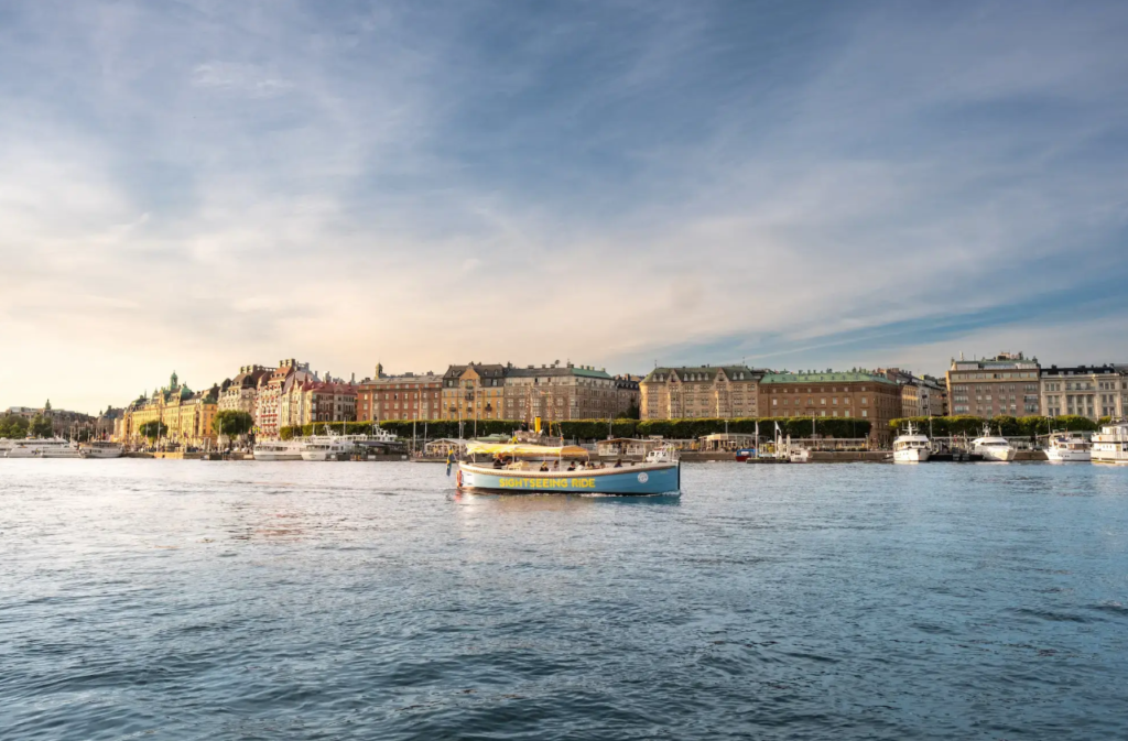 What Is a Cruise to Take Around the Archipelago? A Complete Guide 6 Sightseeing Cruises What Is a Cruise to Take Around the Archipelago? A Complete Guide
